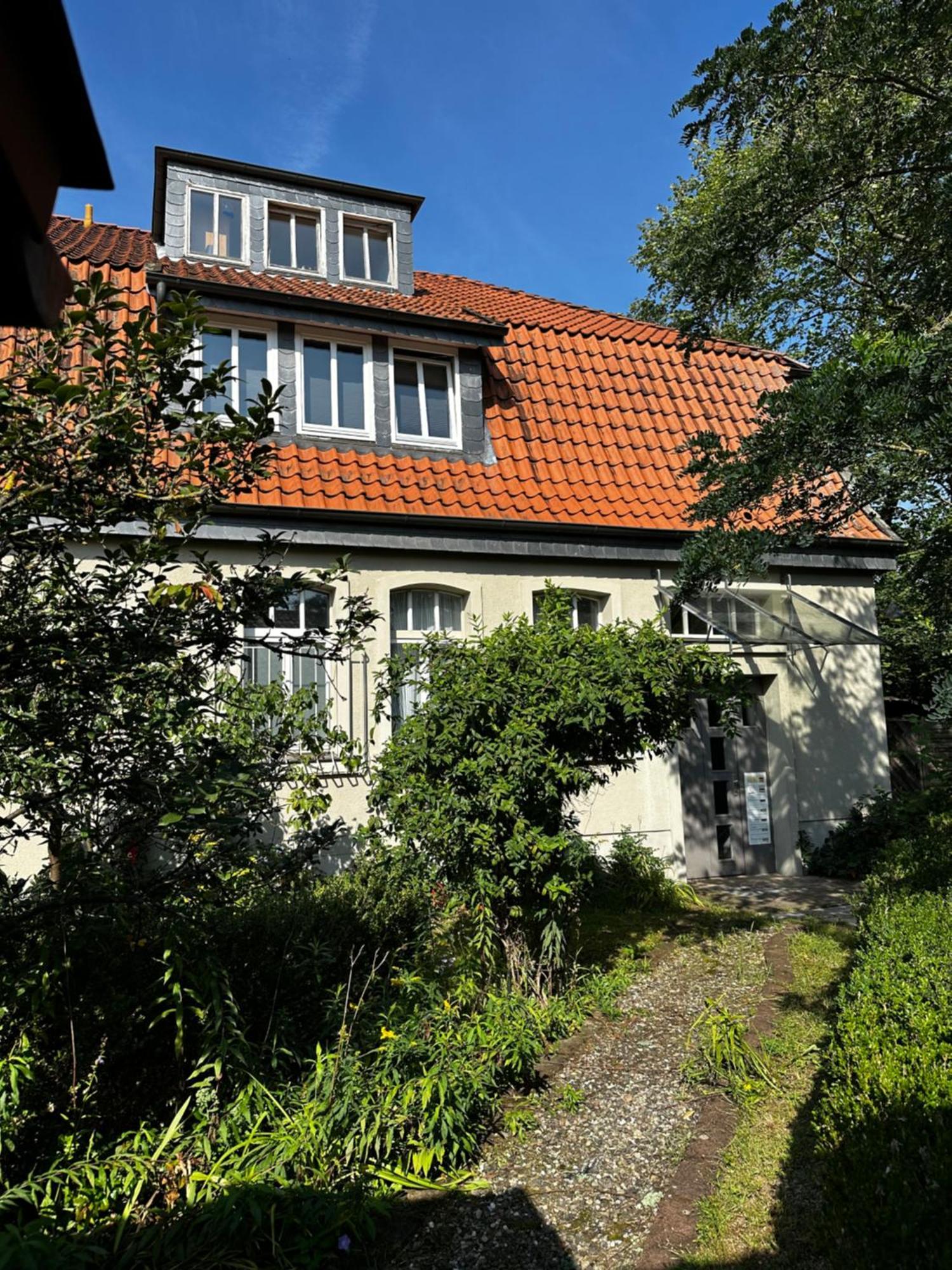 Geraeumiges Wohnen Fuer 7 Personen- Parkplatz- Waschmaschine- 3 Schlafzimmer Wolfsburg Exterior foto